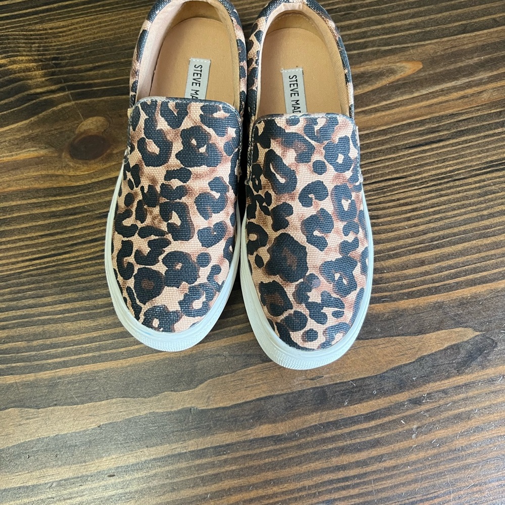 Steve Madden Woman’s Leopard Print Sneakers